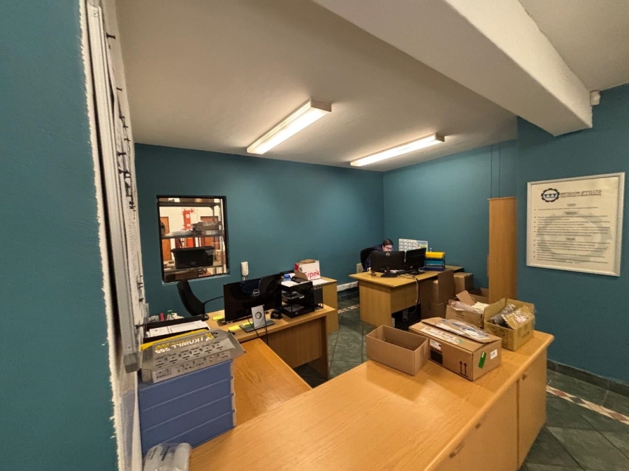 To Let commercial Property for Rent in Montague Gardens Western Cape